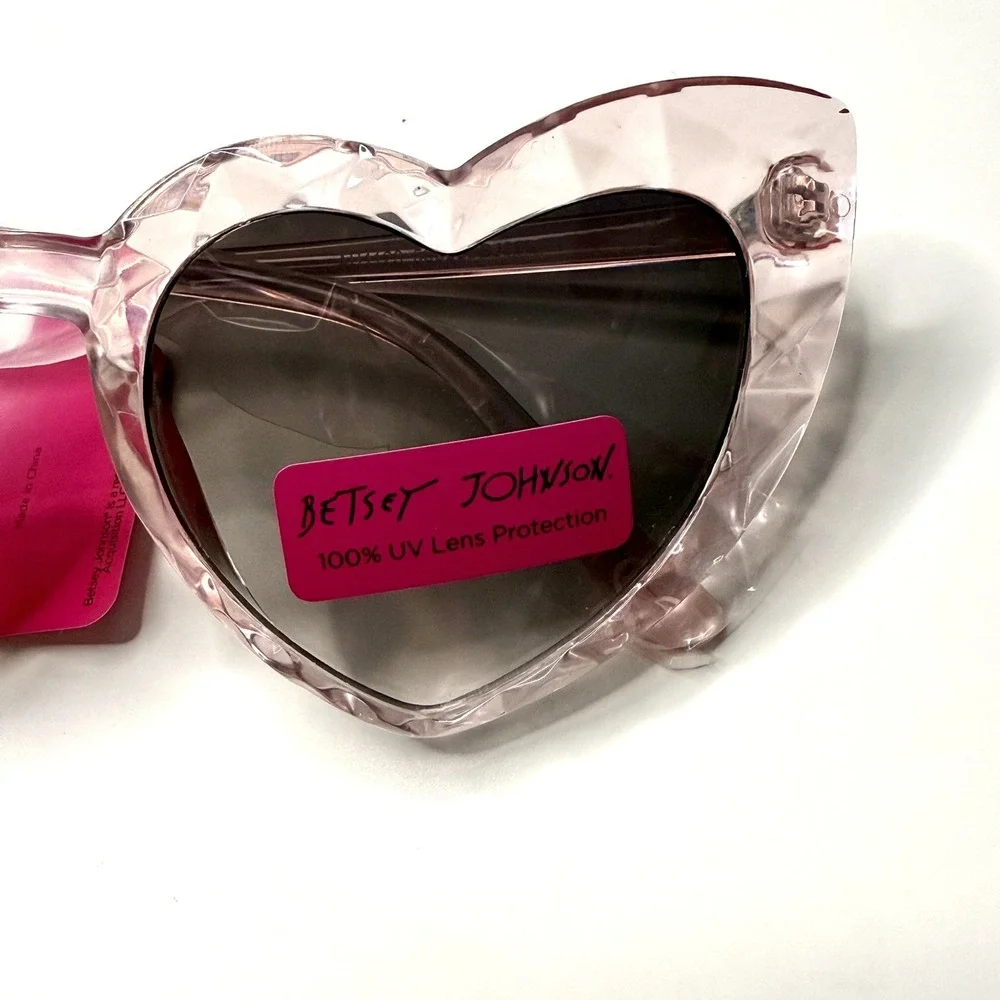 Betsey Johnson Heart Sunglasses Pink Crystal Frame Lens - Lana Del Ray Fans Love